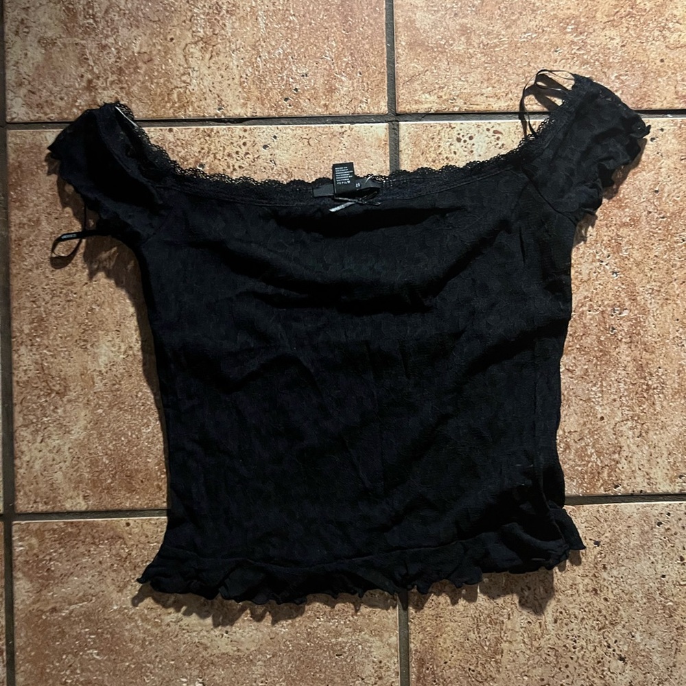 off the shoulder ruffle lace top